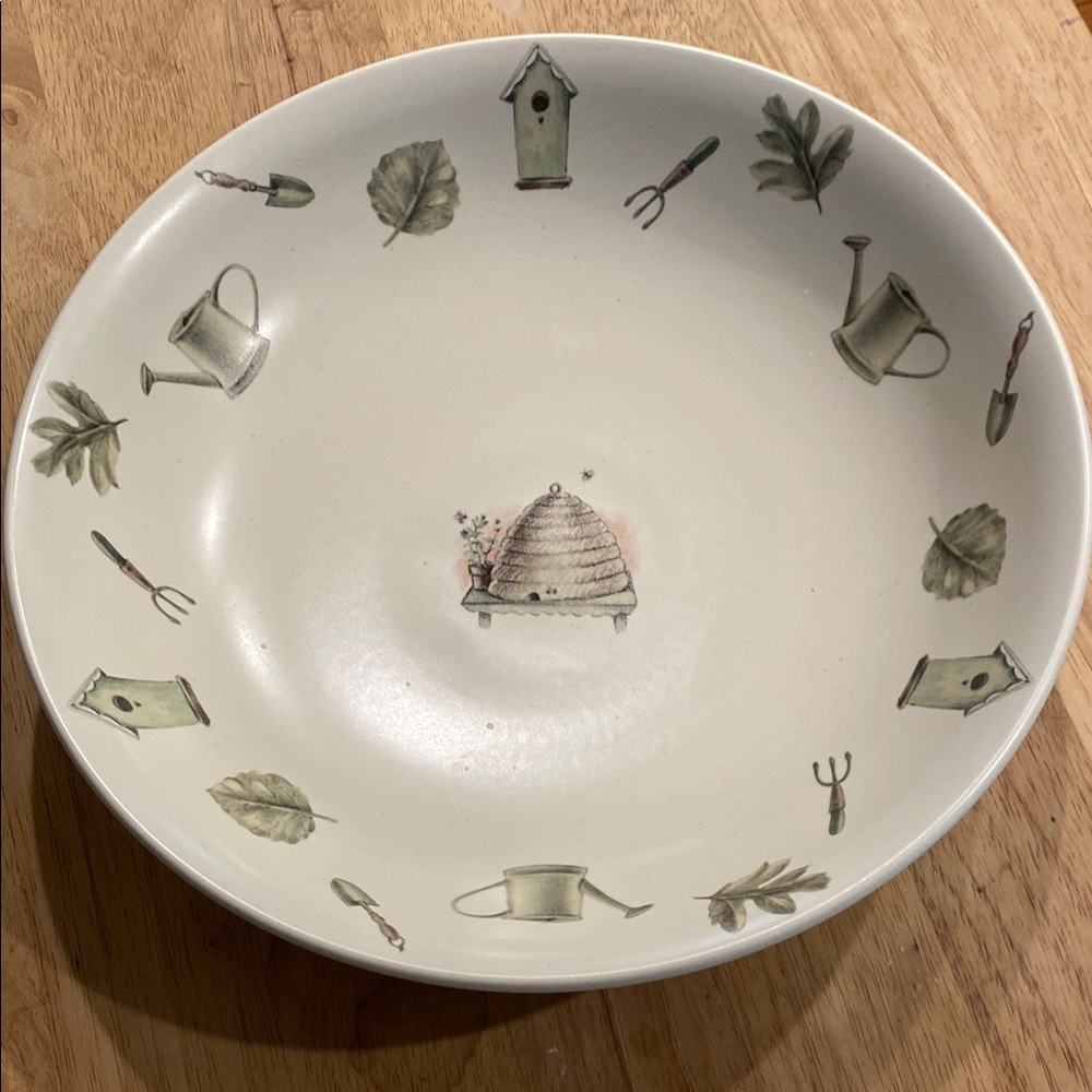 Pfaltzgraff Naturewood Decorative Ceramic Bowl with Garden Motifs